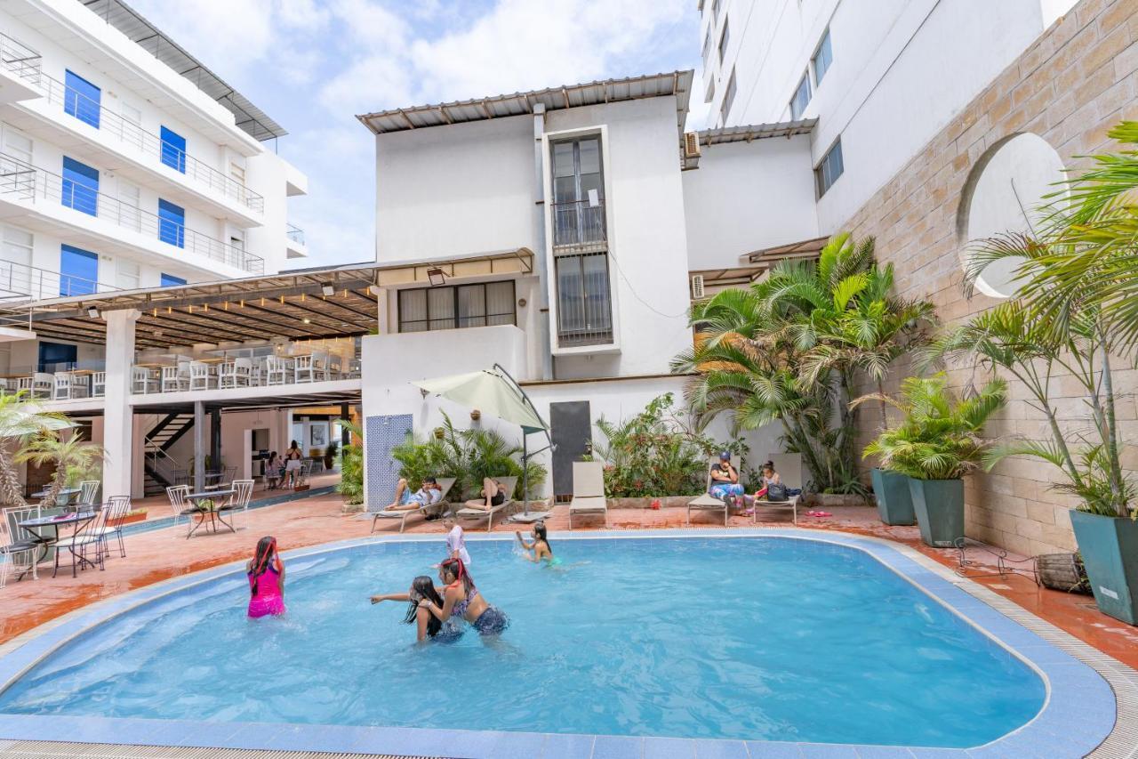 Hotel Kinova ساليناس المظهر الخارجي الصورة